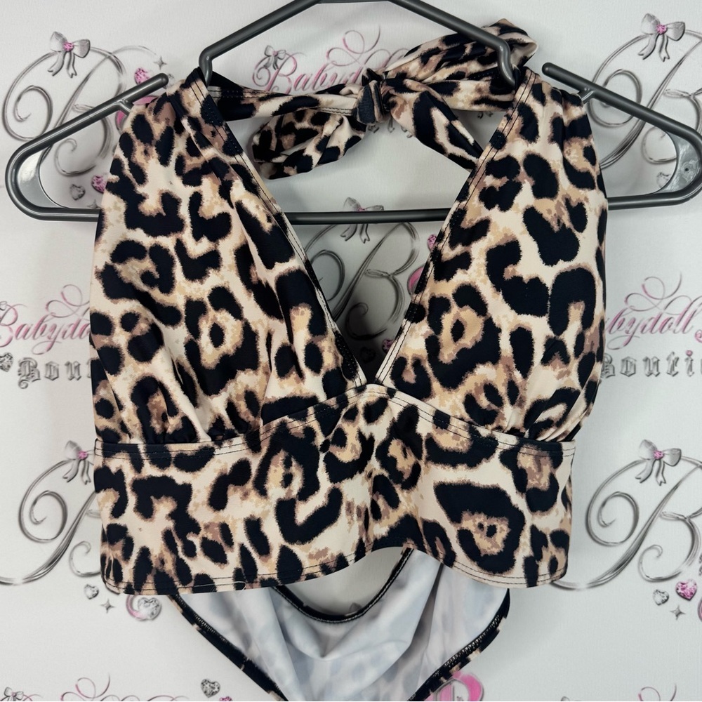 Bikini top halter cheetah animal print Leopard Print Halter Bikini Top